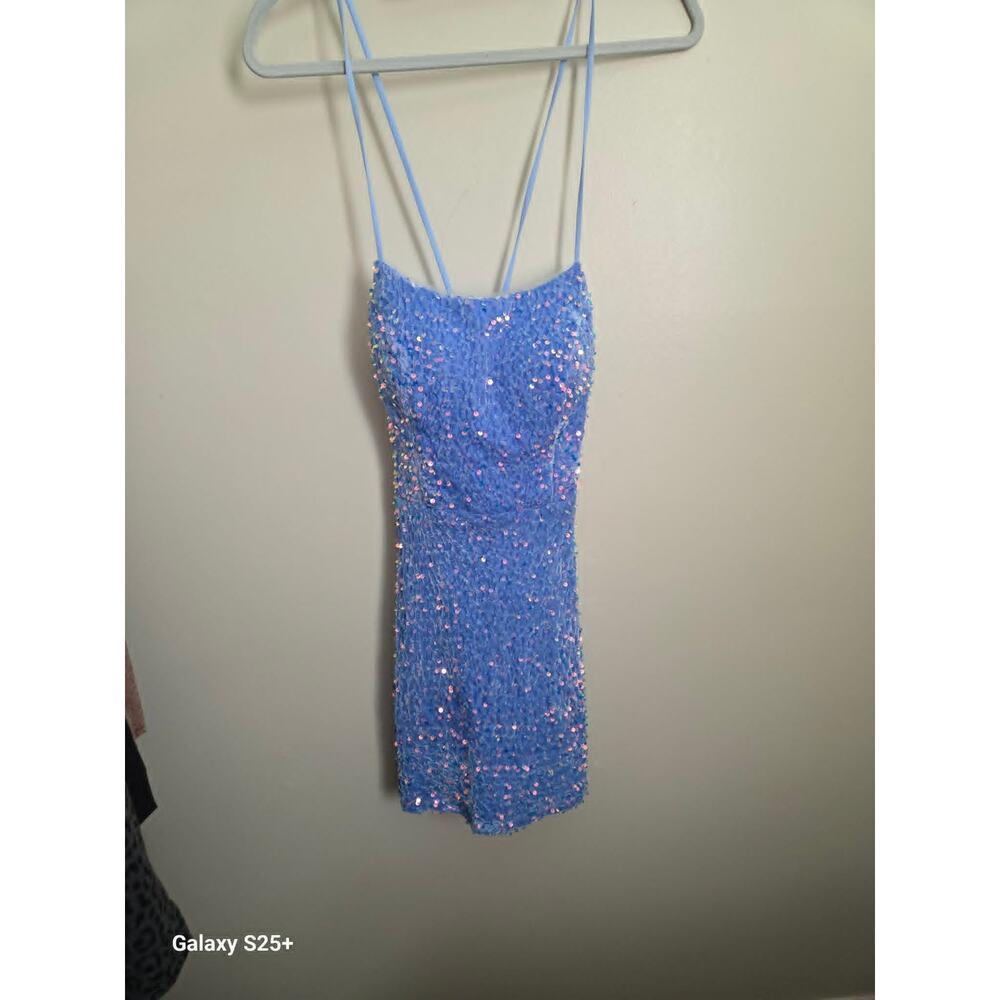 NWT Periwinkle Sequin Dress -Size 0 XXS - Picture 6 of 6